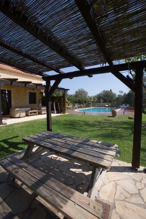 5 Stars Villas Σβορωνάτα Εξωτερικό φωτογραφία