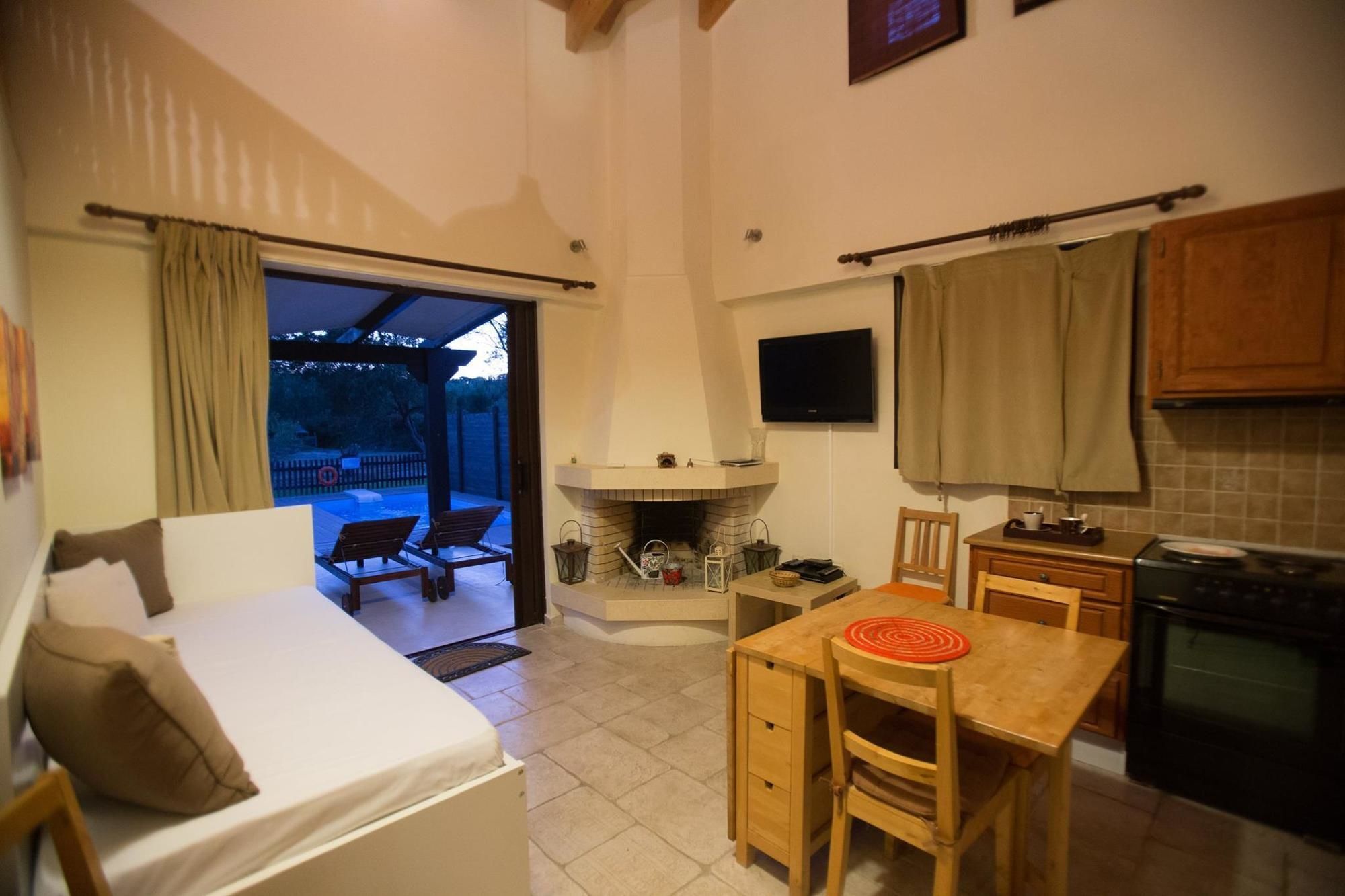 5 Stars Villas Σβορωνάτα Εξωτερικό φωτογραφία